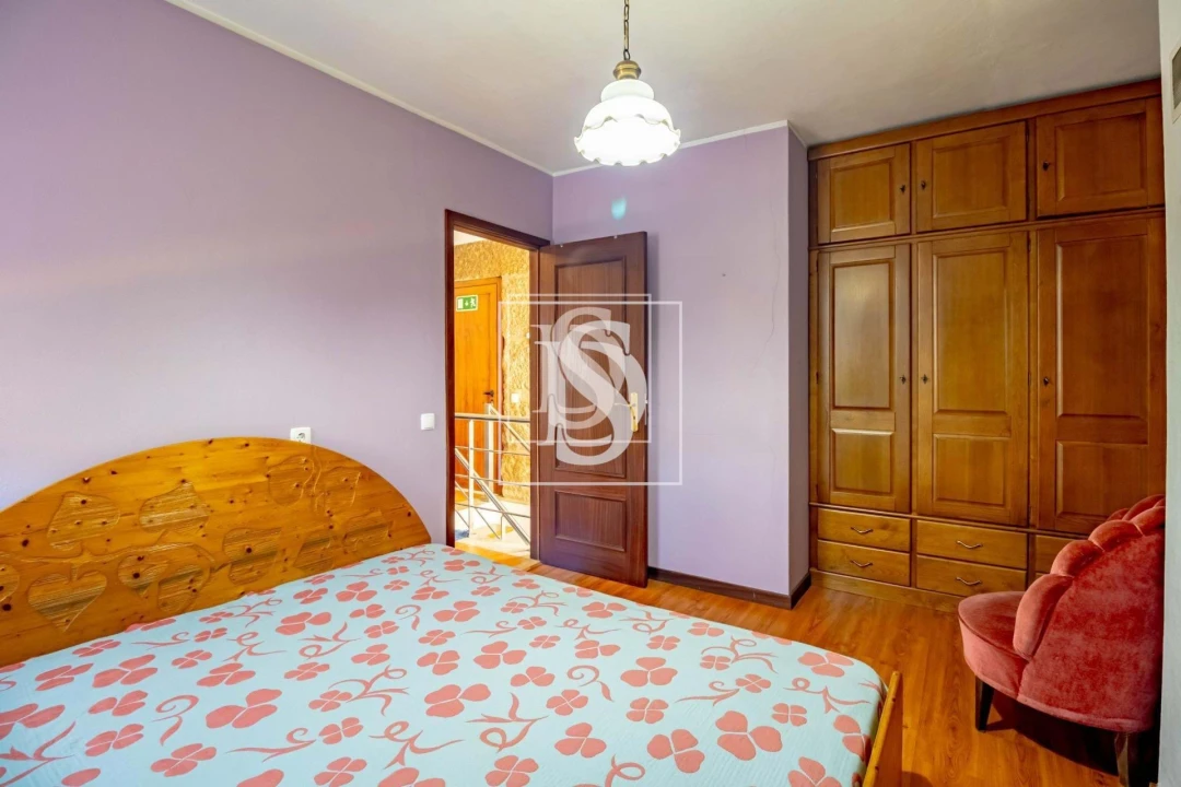 Apartamento T4 para Venda em Santa Cruz do Douro e São Tomé de Covelas Foto 31