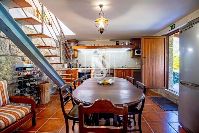 Apartamento T4 para Venda em Santa Cruz do Douro e São Tomé de Covelas Foto 10