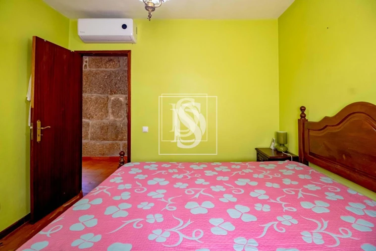 Apartamento T4 para Venda em Santa Cruz do Douro e São Tomé de Covelas Foto 17