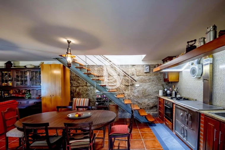 Apartamento T4 para Venda em Santa Cruz do Douro e São Tomé de Covelas Foto 9