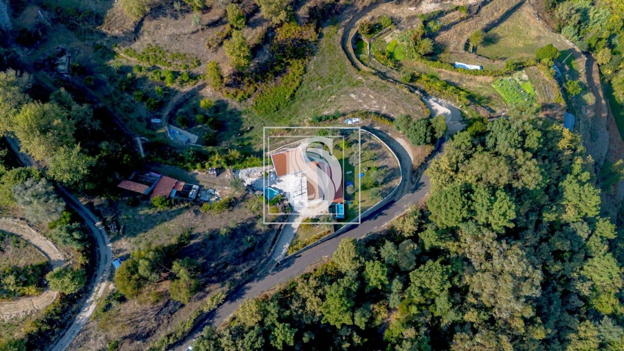 Apartamento T4 para Venda em Santa Cruz do Douro e São Tomé de Covelas Foto 40