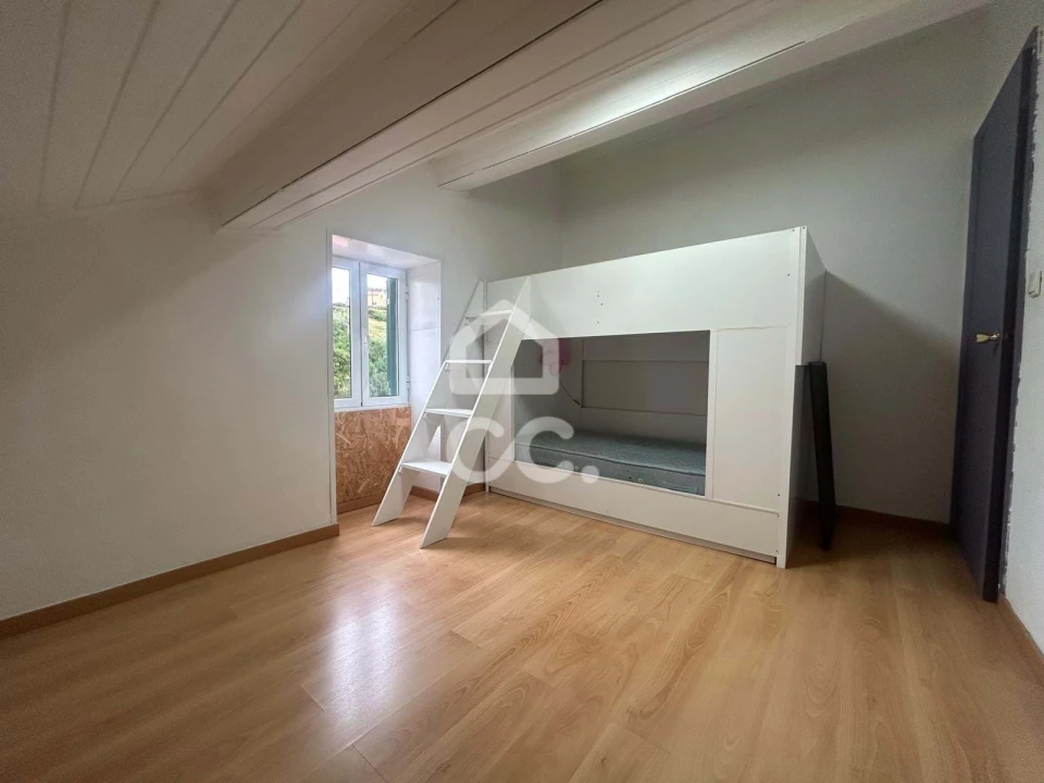 Moradia T3 para Venda em Remedios Foto 16