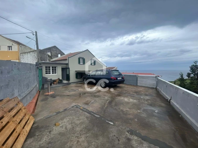 Moradia T3 para Venda em Remedios Foto 4