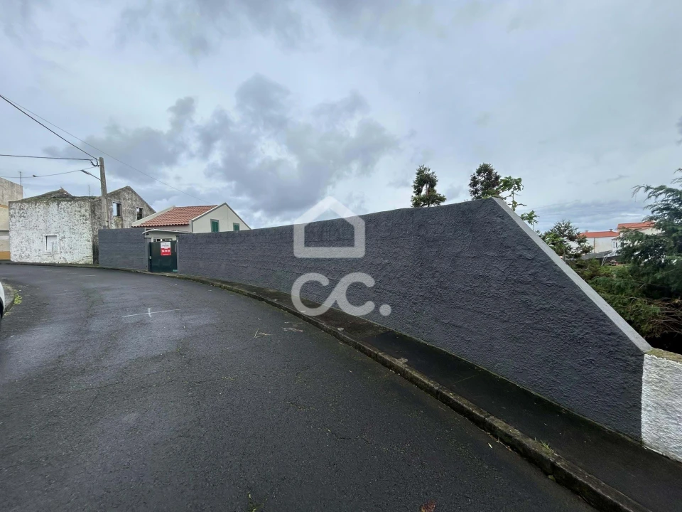 Moradia T3 para Venda em Remedios Foto 28