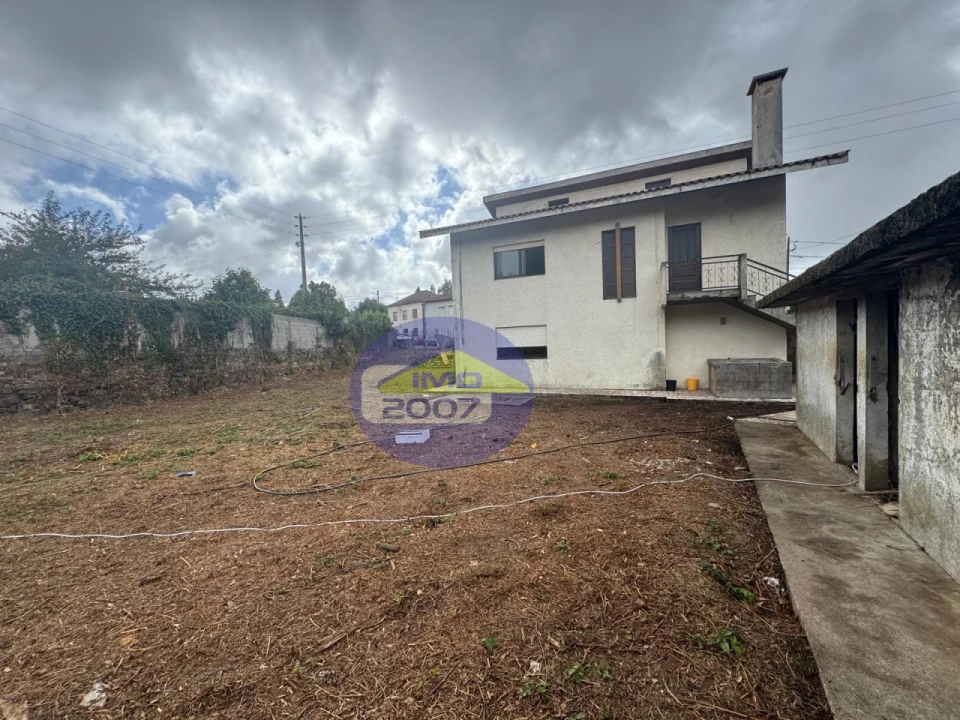 Moradia T3 para Venda em Santa Maria de Lamas Foto 6