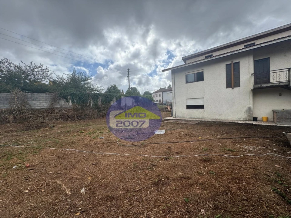 Moradia T3 para Venda em Santa Maria de Lamas Foto 8