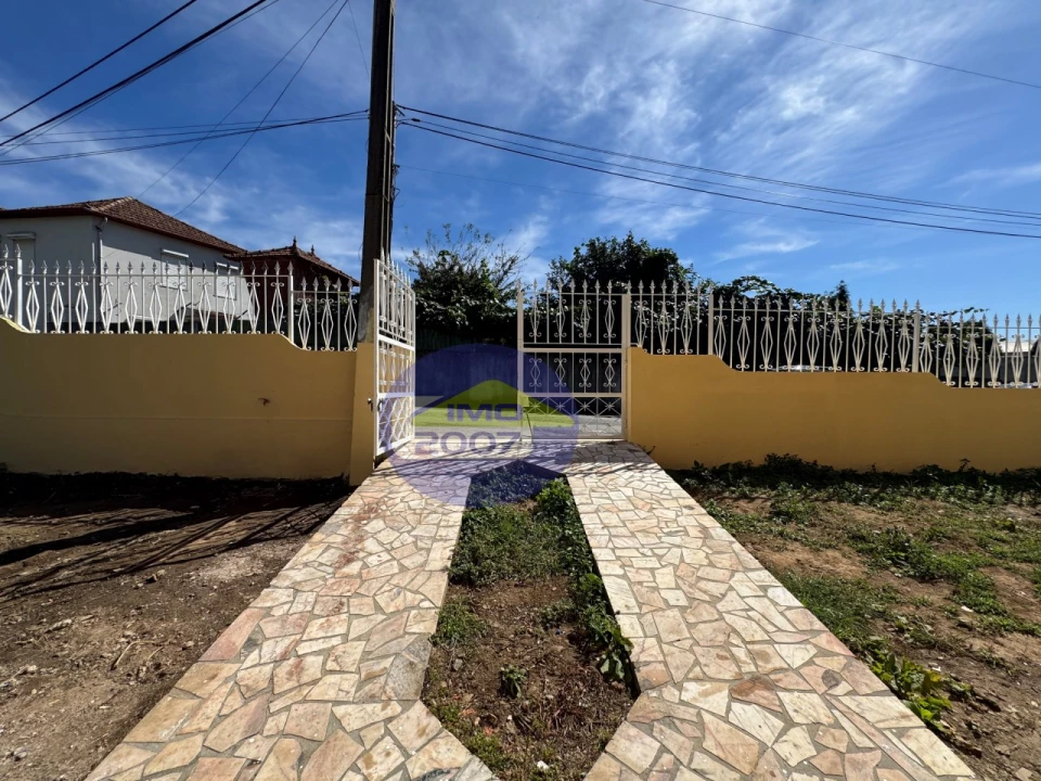 Moradia T3 para Venda em Santa Maria de Lamas Foto 38