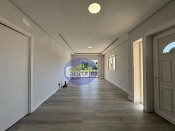 Moradia T3 para Venda em Santa Maria de Lamas