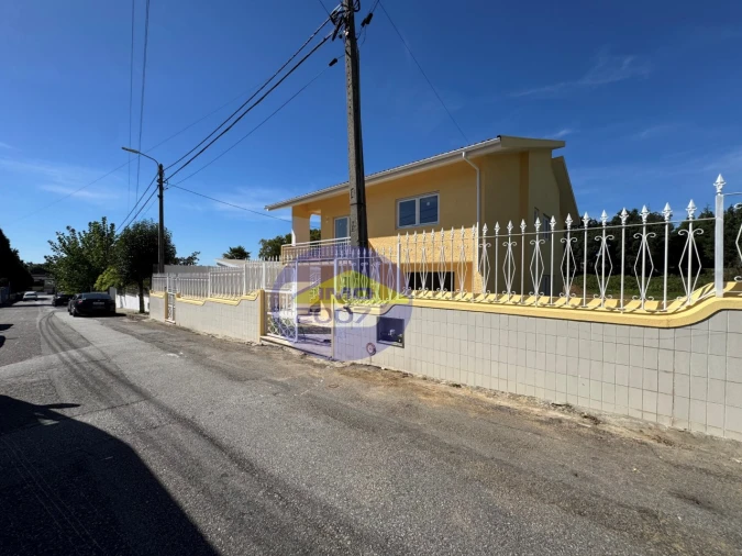 Moradia T3 para Venda em Santa Maria de Lamas Foto 40