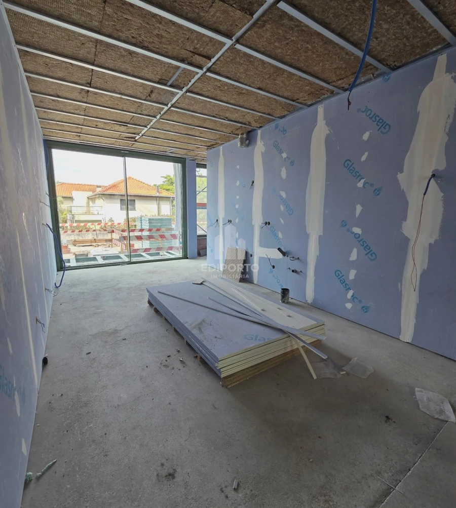 Apartamento T2 para Venda em Lordelo do Ouro e Massarelos Foto 47