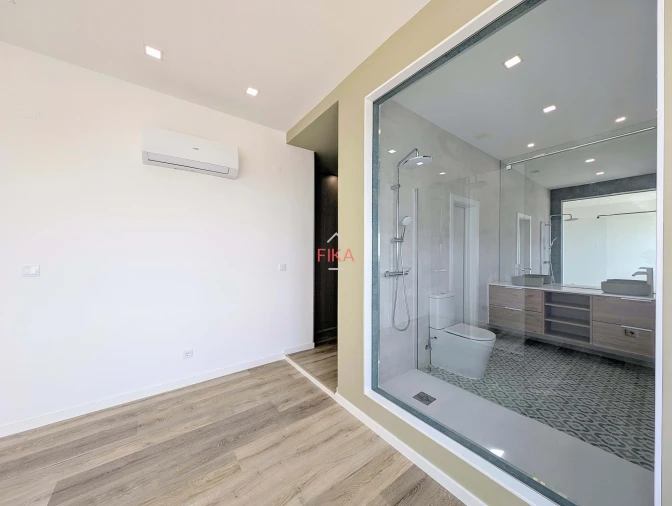 Apartamento T2 para Venda em Caparica e Trafaria Foto 30