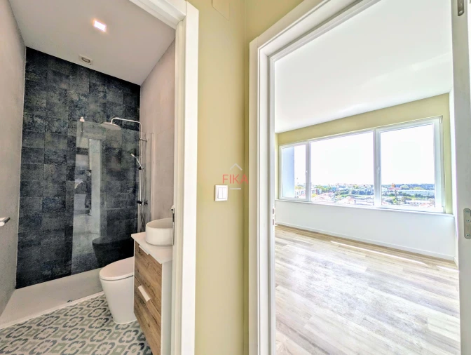 Apartamento T2 para Venda em Caparica e Trafaria Foto 20