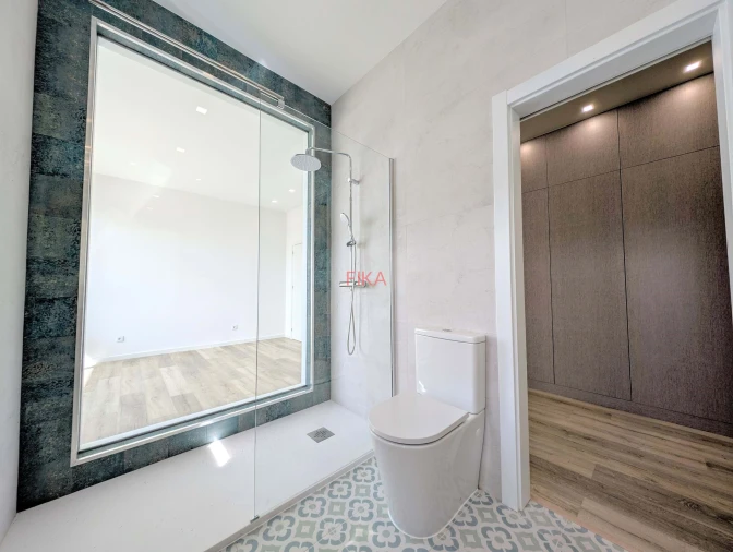 Apartamento T2 para Venda em Caparica e Trafaria Foto 37