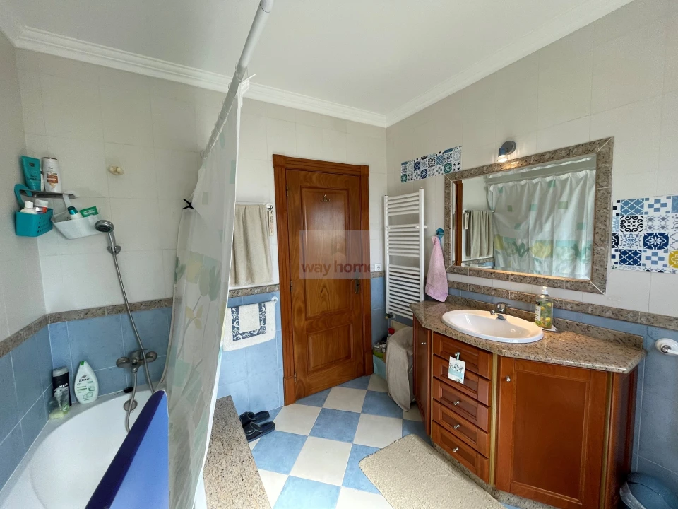 Moradia T4 para Venda em Santa Barbara Foto 24