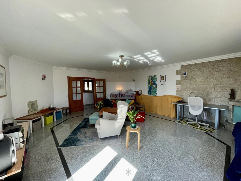 Moradia T4 para Venda em Santa Barbara Foto 28