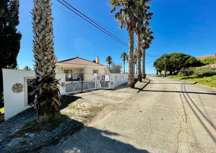 Moradia T4 para Venda em Santa Barbara Foto 2