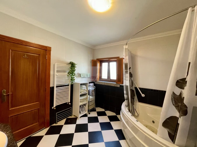 Moradia T4 para Venda em Santa Barbara Foto 17