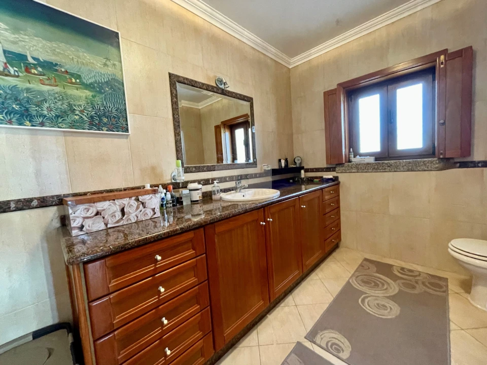 Moradia T4 para Venda em Santa Barbara Foto 27