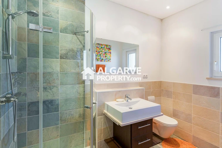 Moradia T4 para Venda em Loule (São Sebastião) Foto 19