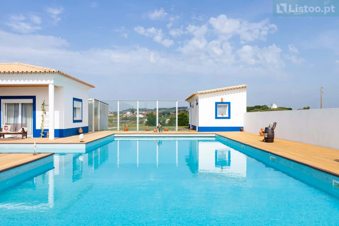 Moradia T4 para Venda em Encarnação Foto 24