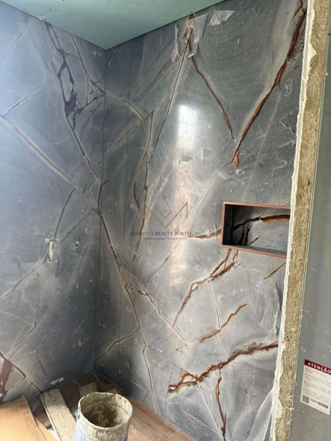 Moradia T4 para Venda em Charneca de Caparica e Sobreda