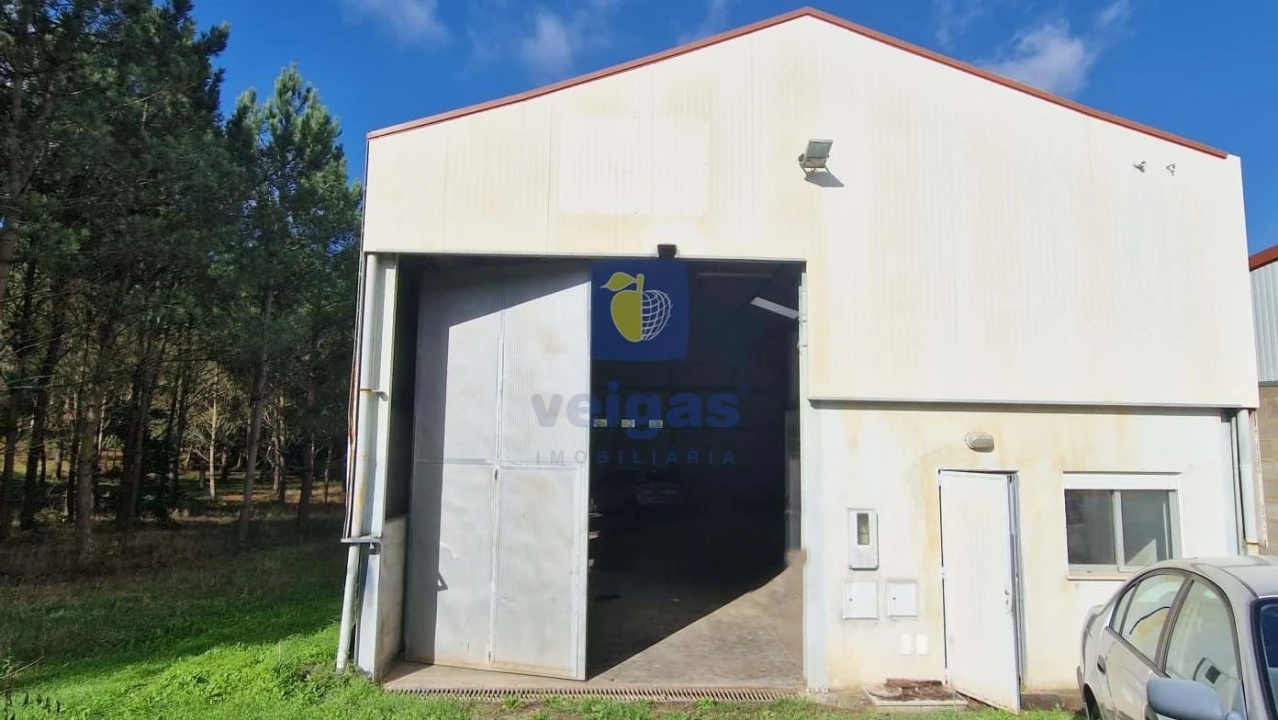 Armazém para Venda em Arrabal Foto 2