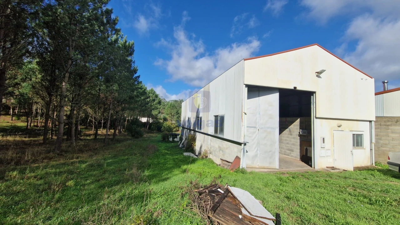 Armazém para Venda em Arrabal Foto 15