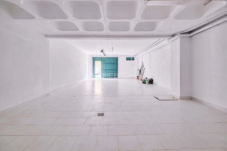 Armazém para Venda em Massamá e Monte Abraão Foto 7