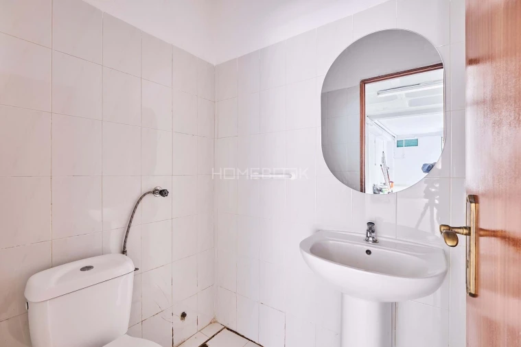 Armazém para Venda em Massamá e Monte Abraão Foto 4