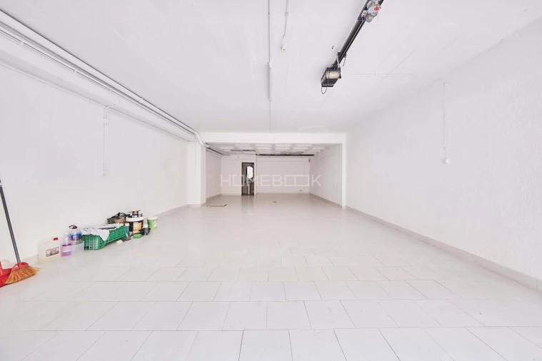 Armazém para Venda em Massamá e Monte Abraão Foto 3