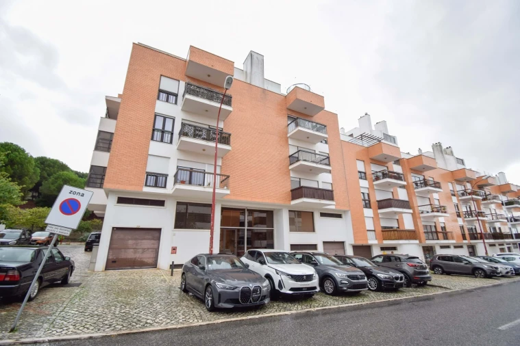 Apartamento T1 para Arrendamento em Porto Salvo Foto 20