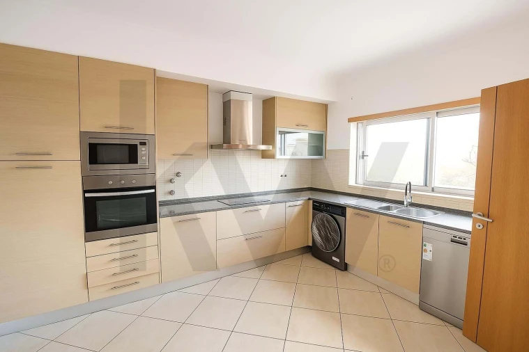 Moradia T3 para Arrendamento férias em Albufeira e Olhos de Água Foto 4