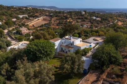 Moradia T4 para Venda em Loule (São Clemente)