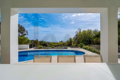 Moradia T4 para Venda em Loule (São Clemente)