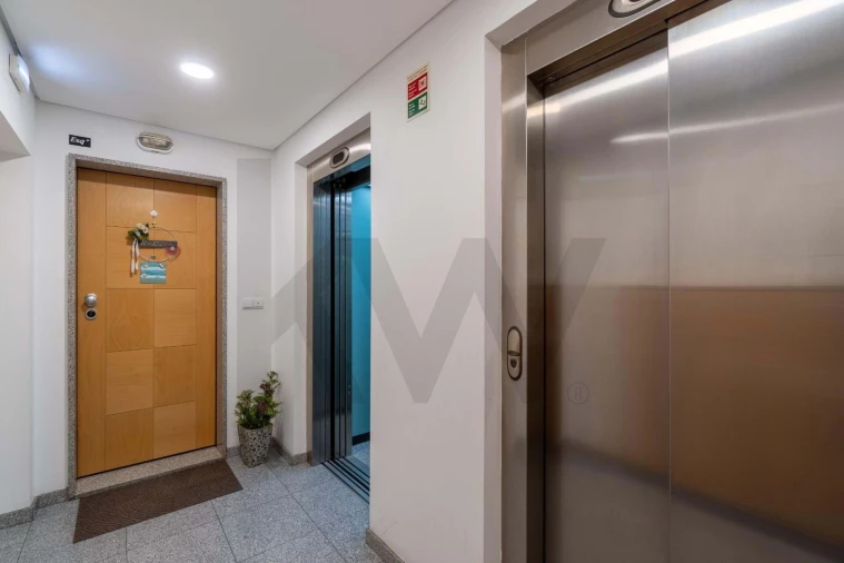 Apartamento T3 para Venda em Pechão Foto 9