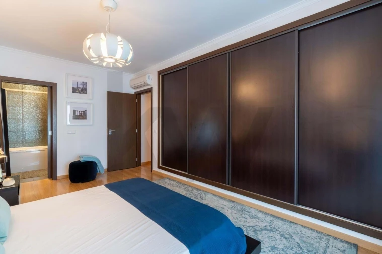 Apartamento T3 para Venda em Pechão Foto 37