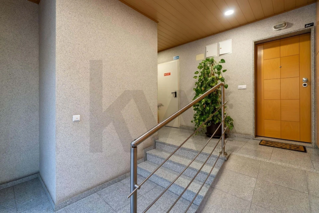 Apartamento T3 para Venda em Pechão Foto 7