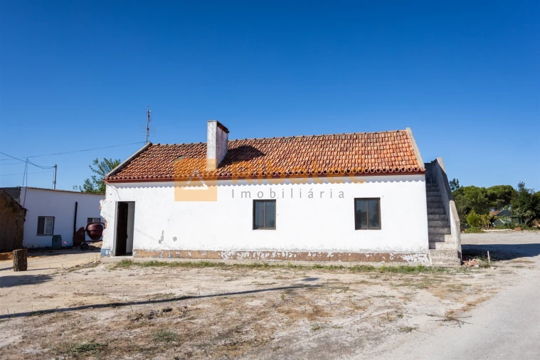 Moradia T2 para Venda em Coruche, Fajarda e Erra