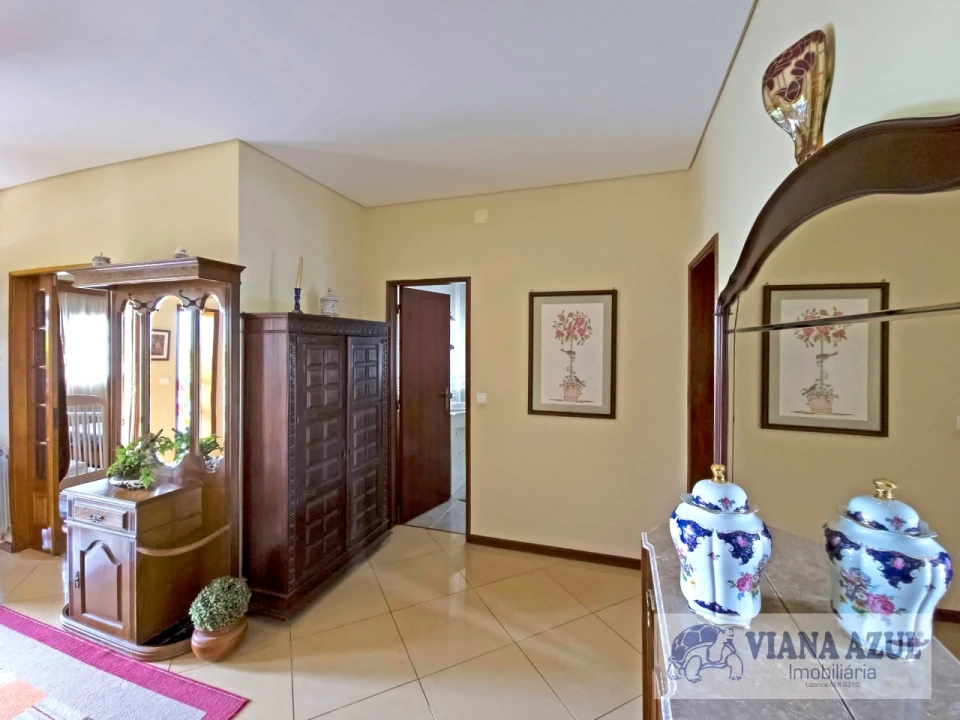 Moradia T7 para Venda em Santa Maria Maior e Monserrate e Meadela Foto 27