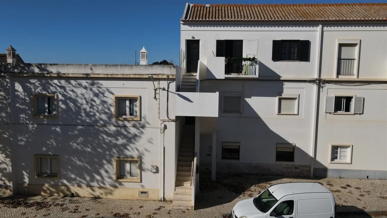 Apartamento T2 para Venda em Lagos (São Sebastião e Santa Maria) Foto 1
