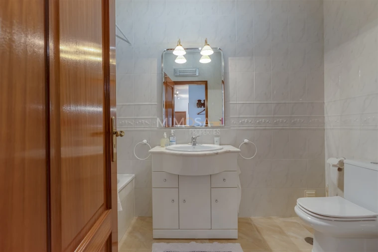 Apartamento T1 para Venda em Lagos (São Sebastião e Santa Maria) Foto 16