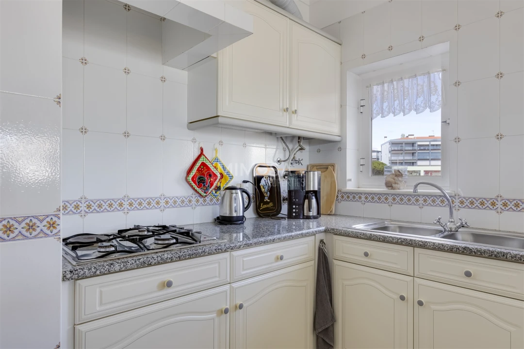 Apartamento T2 para Venda em Lagos (São Sebastião e Santa Maria) Foto 6