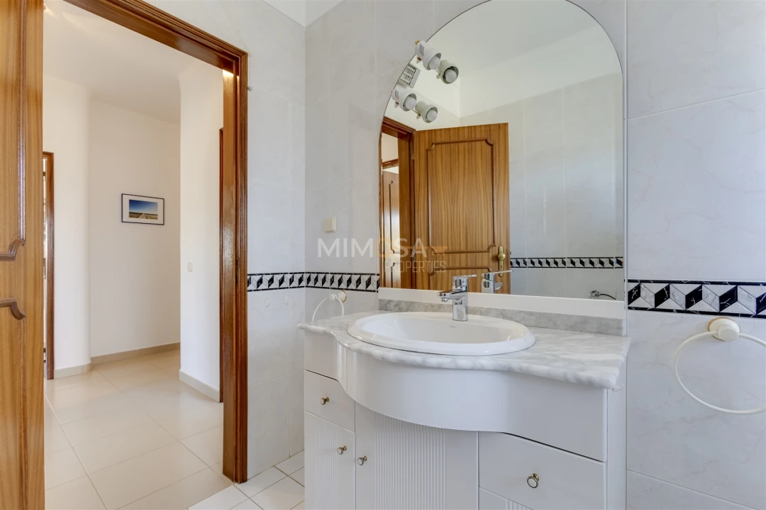 Apartamento T2 para Venda em Lagos (São Sebastião e Santa Maria) Foto 12