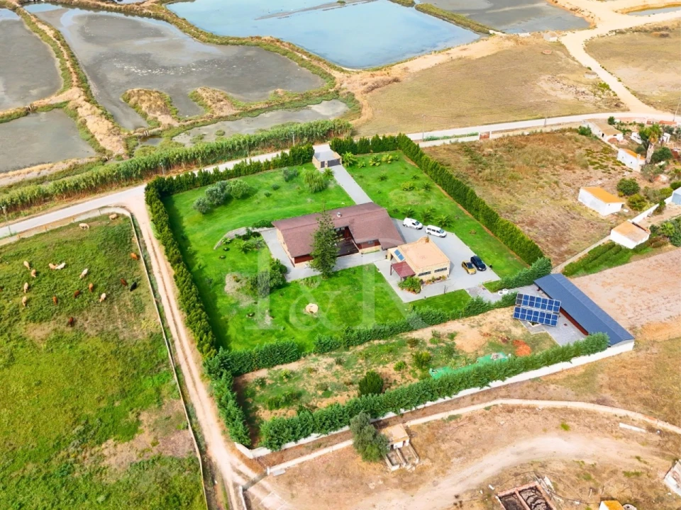 Moradia T3 para Venda em Sarilhos Grandes Foto 39