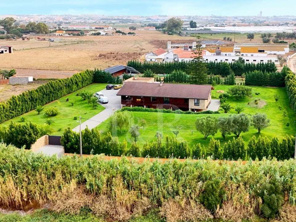 Moradia T3 para Venda em Sarilhos Grandes Foto 42