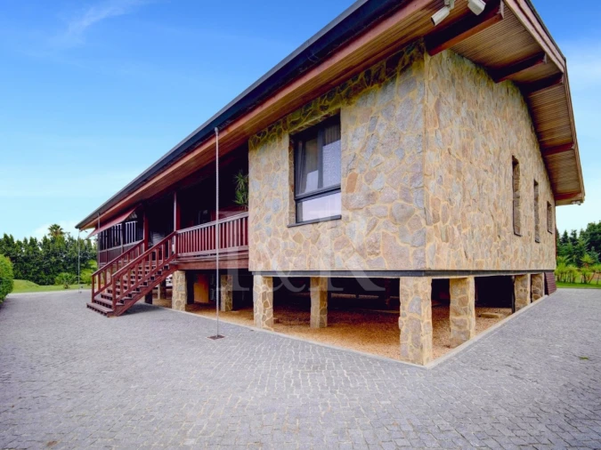 Moradia T3 para Venda em Sarilhos Grandes Foto 8