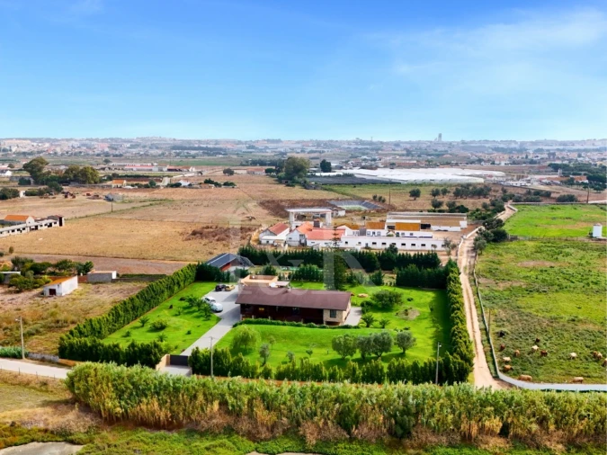 Moradia T3 para Venda em Sarilhos Grandes Foto 53