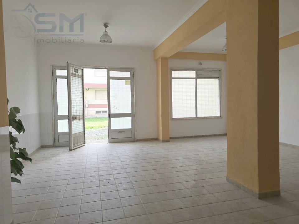 Loja para Venda em Algueirão-Mem Martins Foto 15