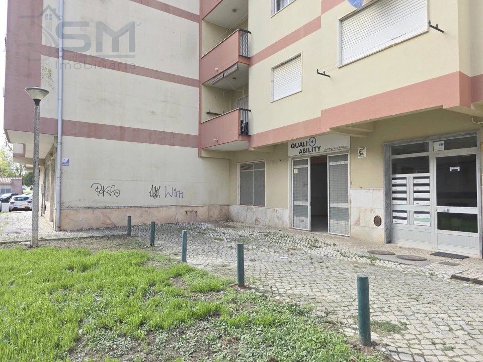 Loja para Venda em Algueirão-Mem Martins Foto 17