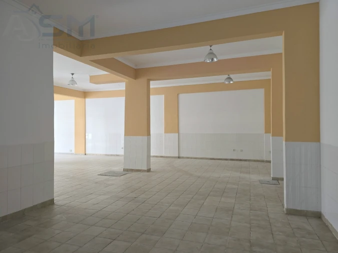 Loja para Venda em Algueirão-Mem Martins Foto 13